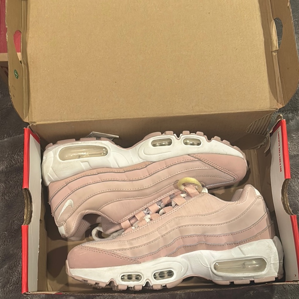 Nike Pink and White Sneakers Air Max 95